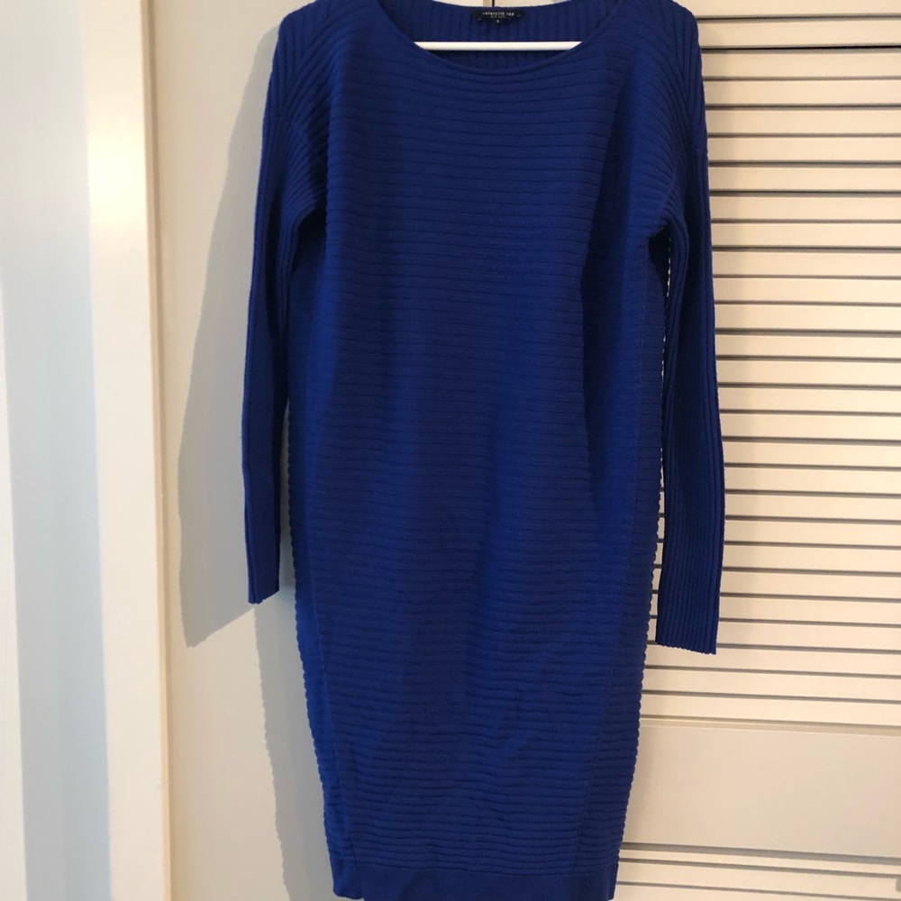 Beautiful blue dress.